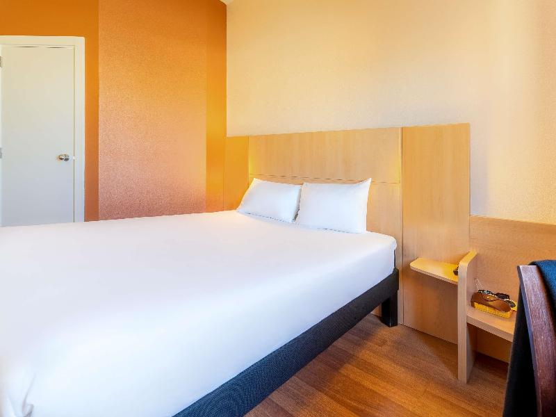 Ibis Madrid Calle Alcala image