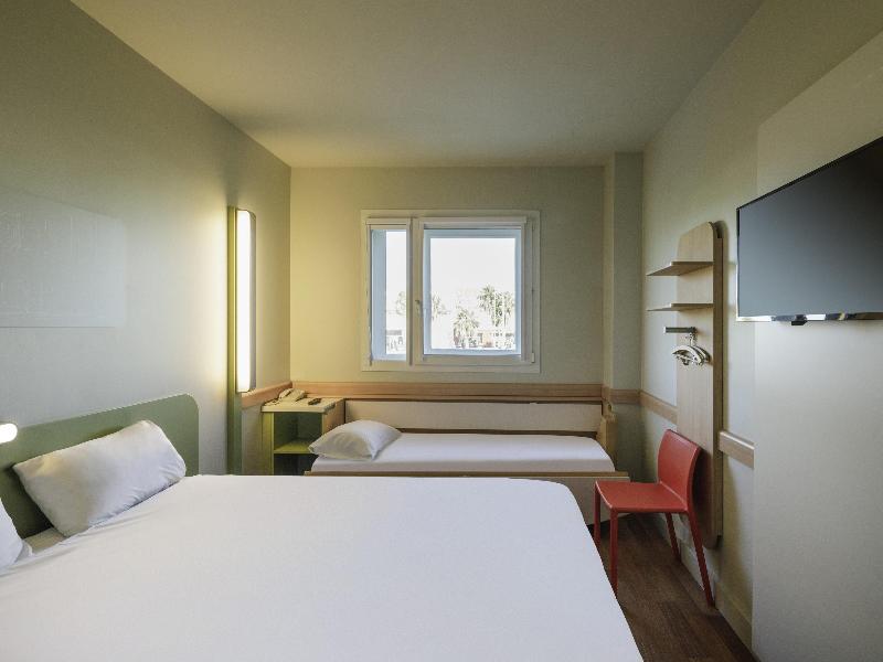 ibis budget Malaga Aeropuerto Avenida Velazquez image