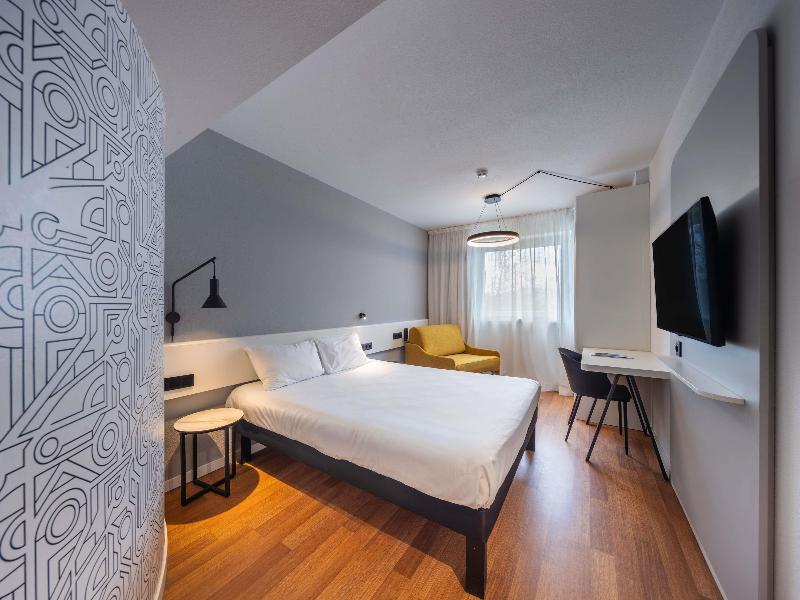 Ibis Murcia image