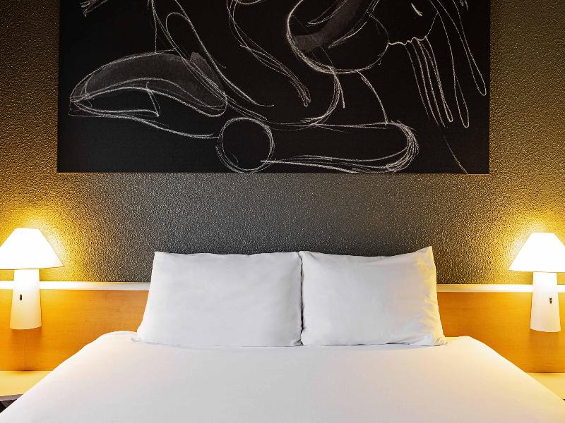 Ibis Salamanca image