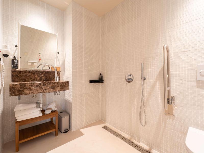 Ibis Valencia Alfafar image