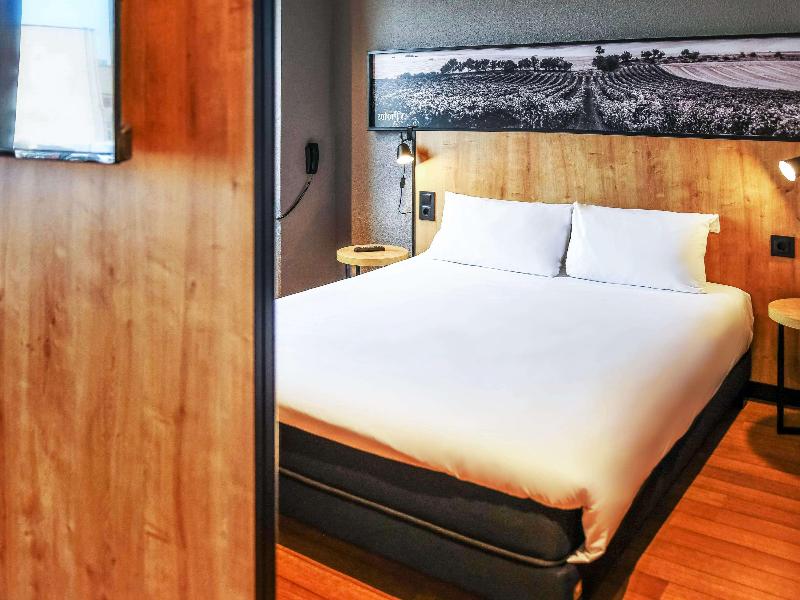Ibis Valladolid image