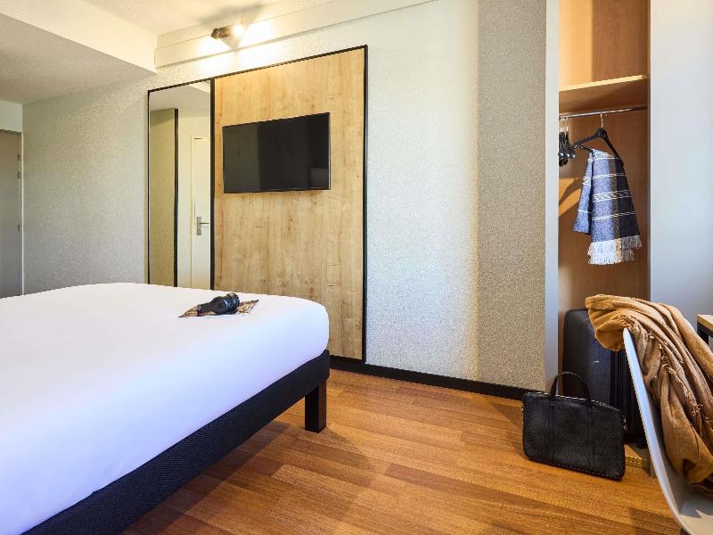 Ibis Valladolid image