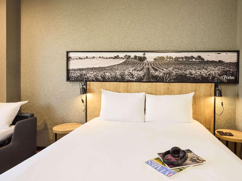 Ibis Valladolid image