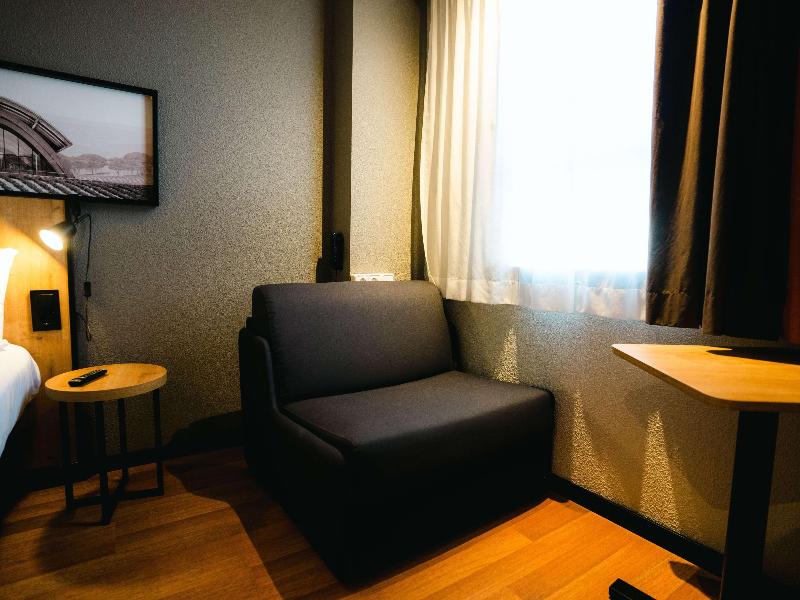 Ibis Valladolid image