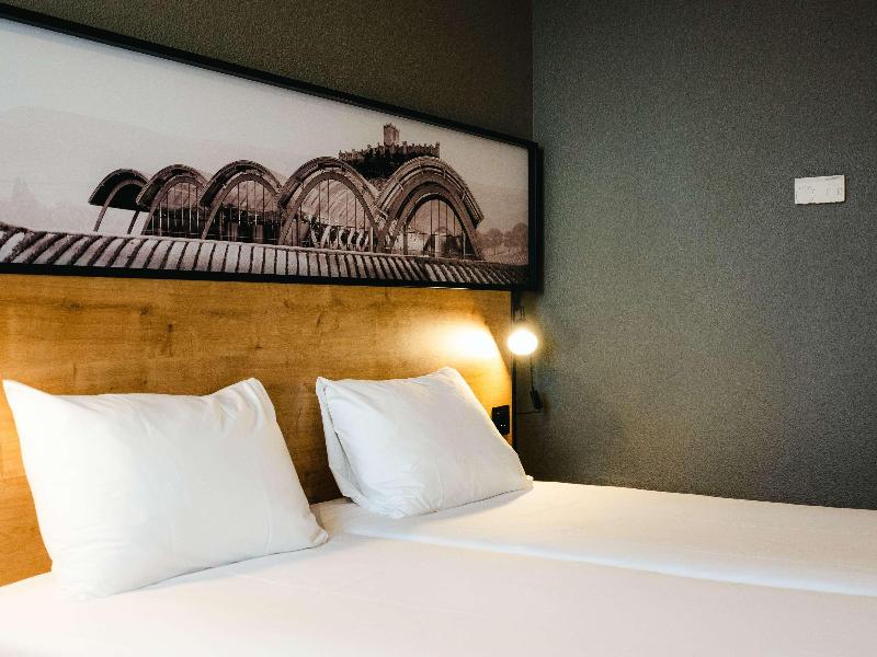 Ibis Valladolid image