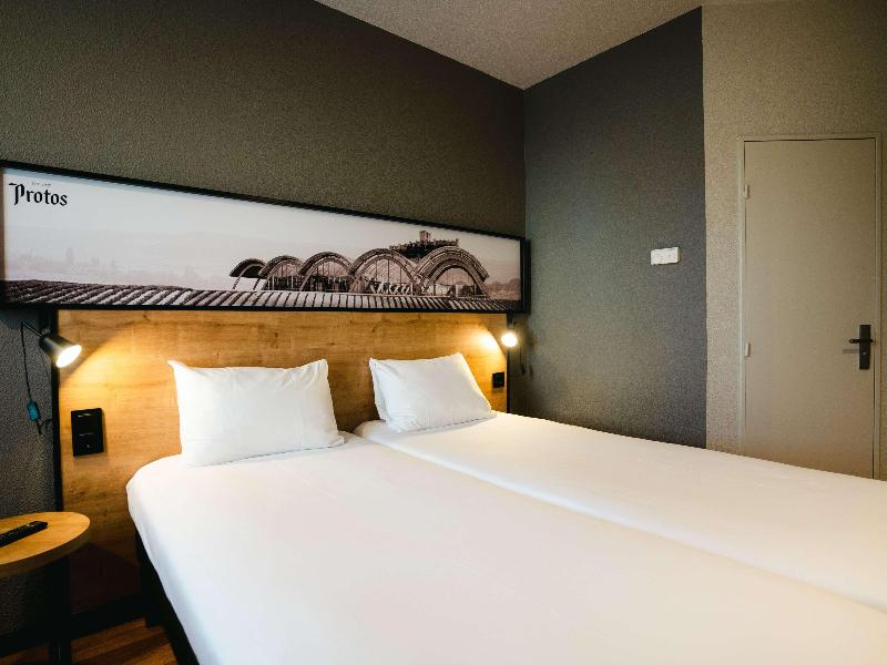 Ibis Valladolid image