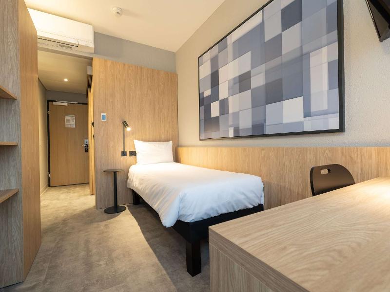 ibis Chur image