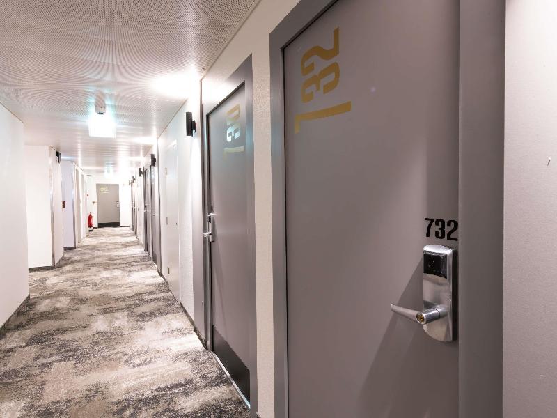 Ibis Genève Centre Nations image