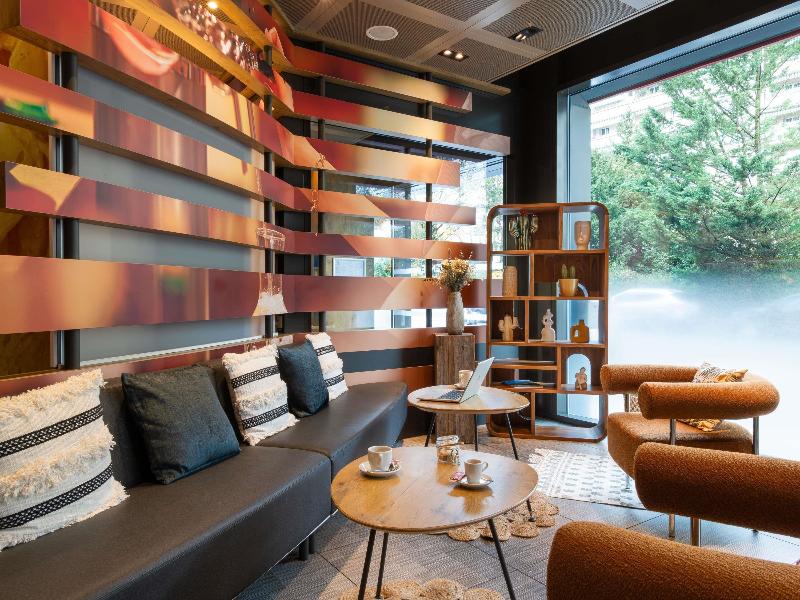 Ibis Genève Centre Nations image