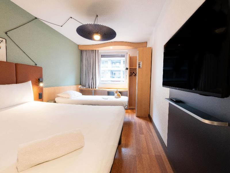 Ibis Genève Centre Nations image
