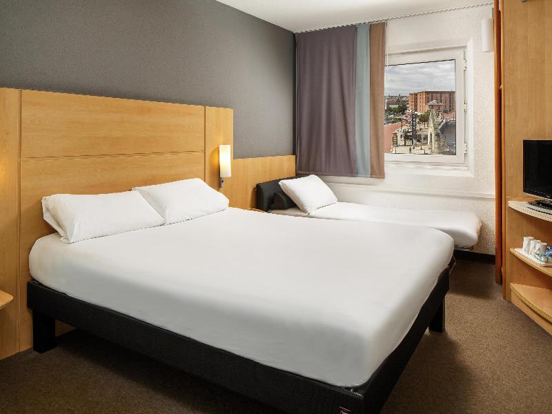 Ibis London Thurrock image