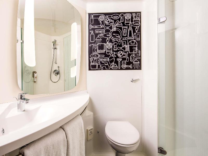 ibis London Wembley image