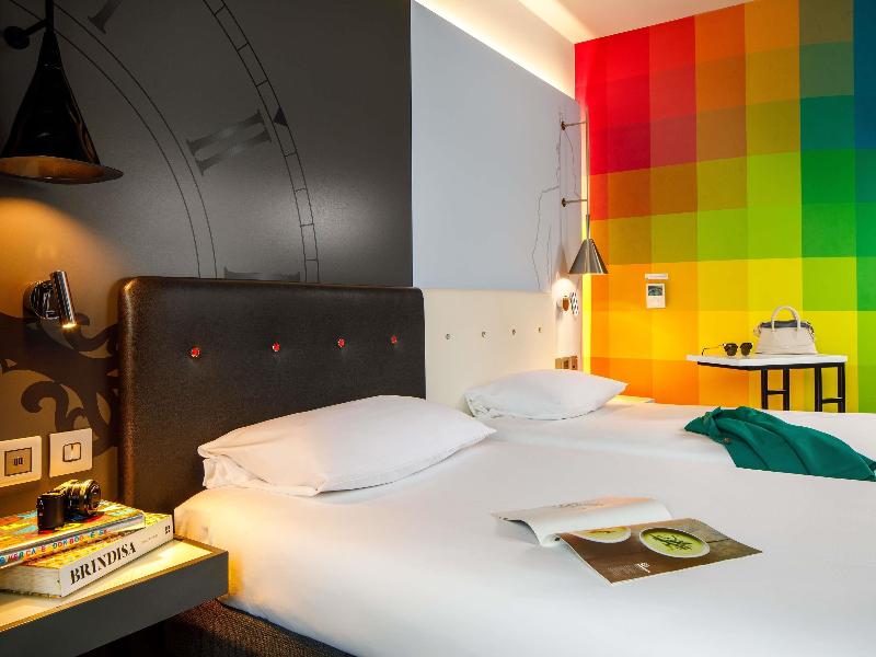 Ibis Styles London Southwark image