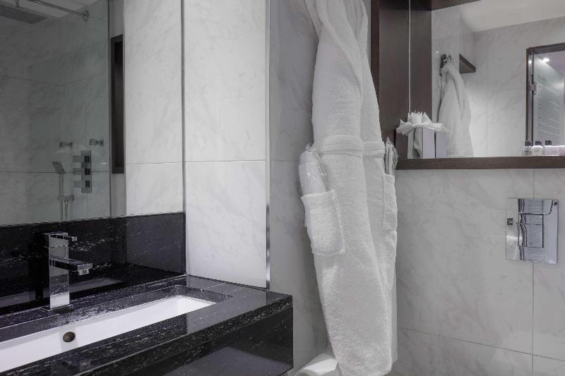 Doubletree by Hilton Greenwich image