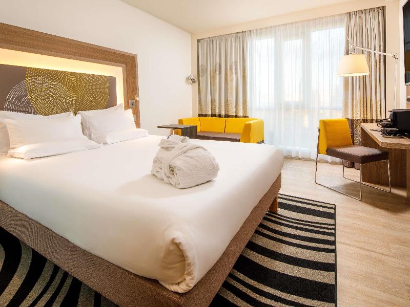 Novotel London Blackfriars image