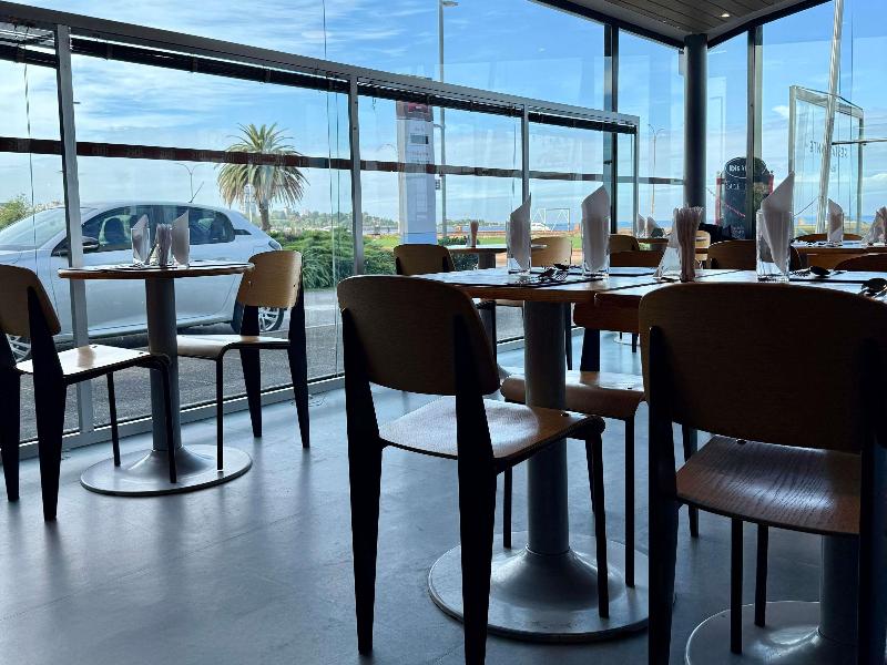 ibis Montevideo image