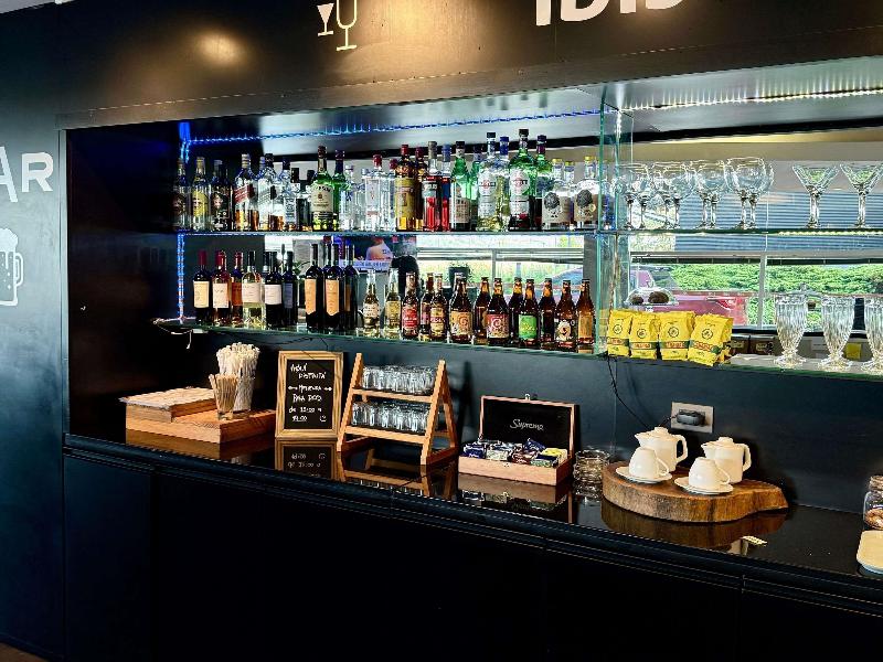 ibis Montevideo image