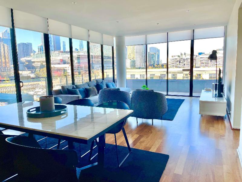 The Sebel Residences Melbourne Docklands image
