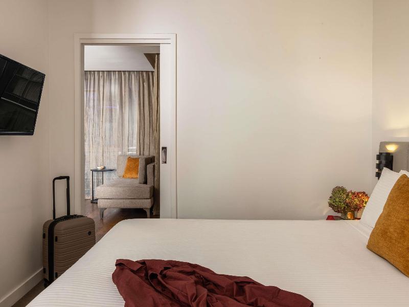 The Sebel Residences Melbourne Docklands image