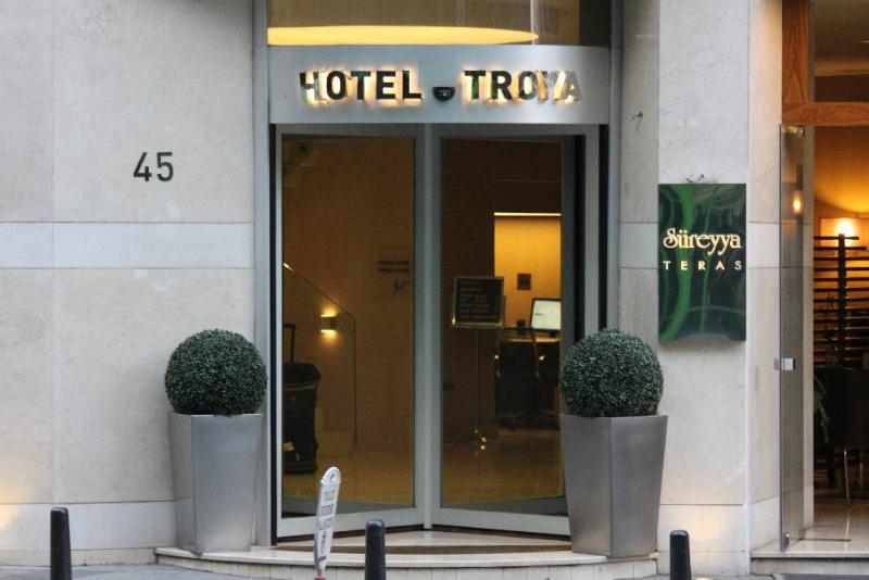 Hotel Troya