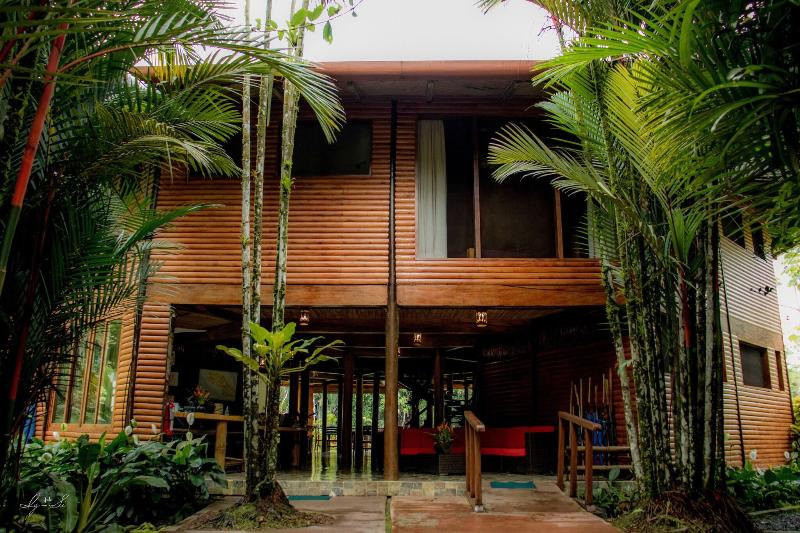 Macaw Lodge image