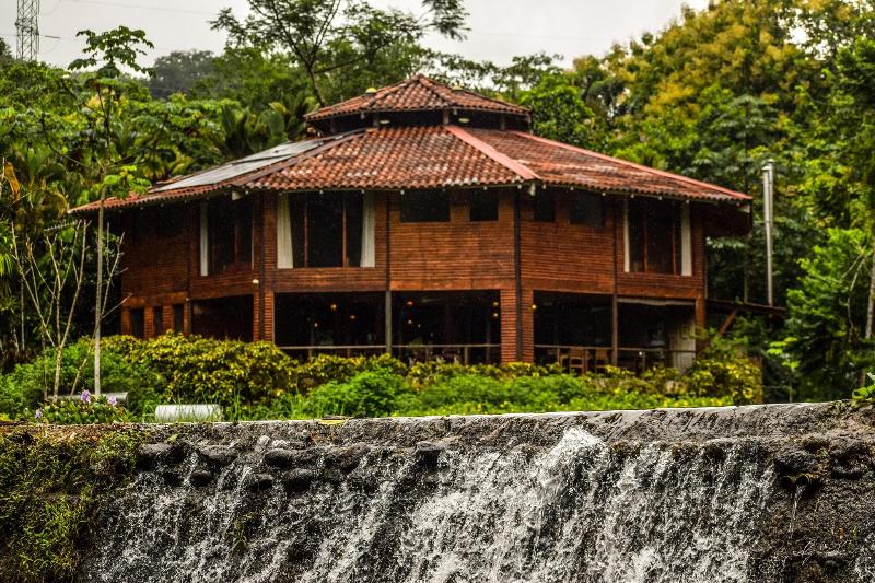 Macaw Lodge image