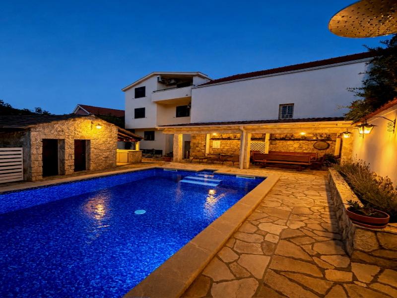 Villa Fortuna image