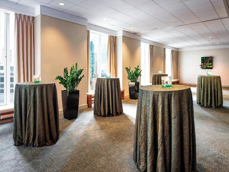 Westin Michigan Avenue image