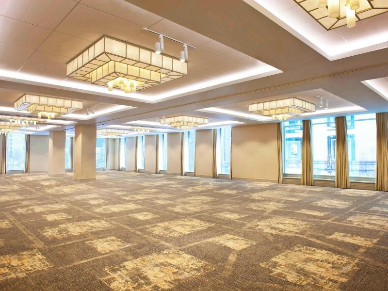 Westin Michigan Avenue image