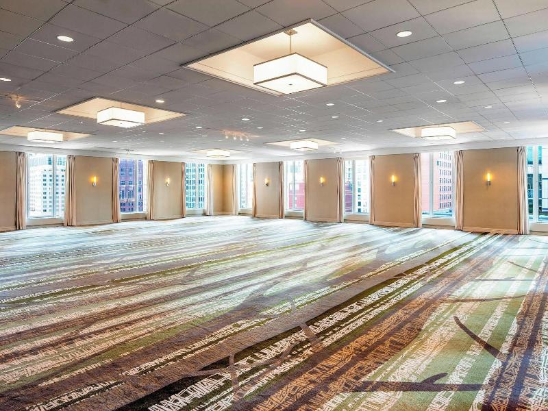 Westin Michigan Avenue image