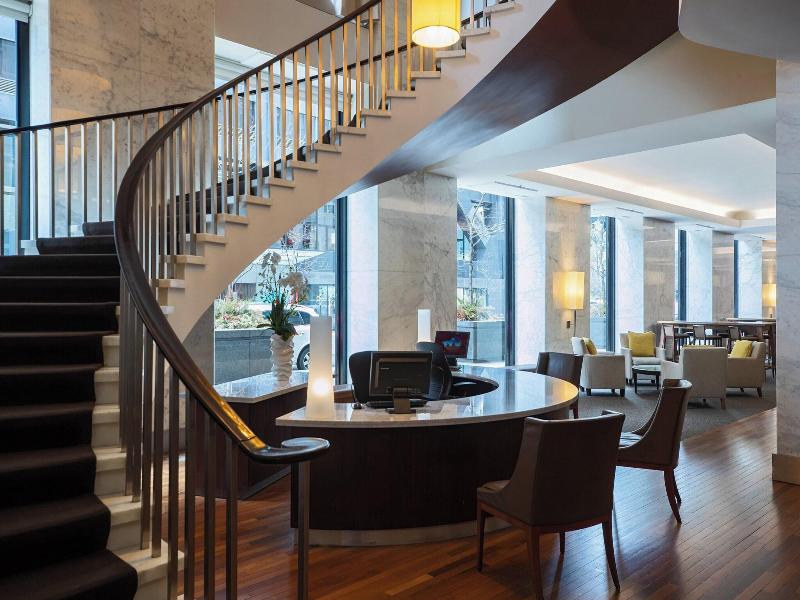 Westin Michigan Avenue image