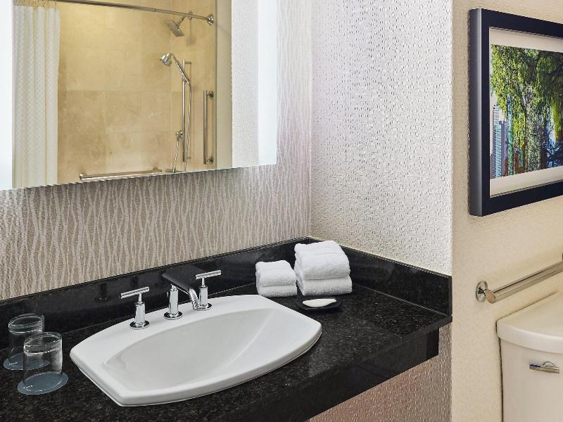 Westin Michigan Avenue image