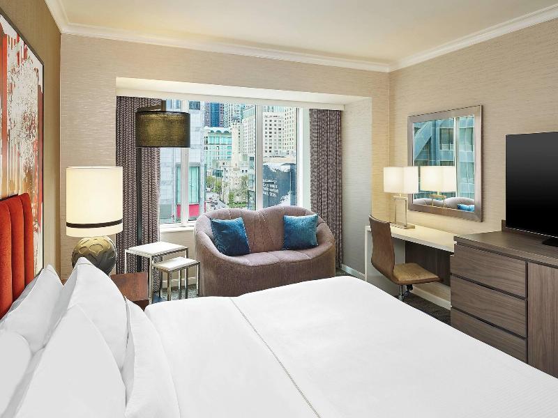 Westin Michigan Avenue image