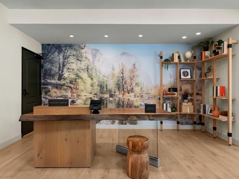 The Inelle, Oakhurst Yosemite image