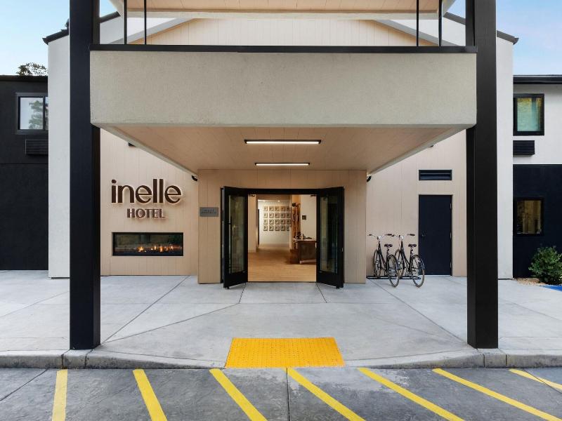 The Inelle, Oakhurst Yosemite image