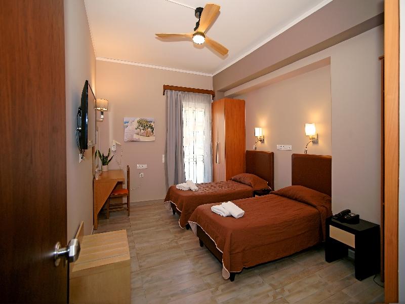 Kyparissia Beach image