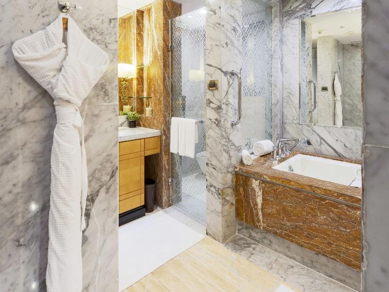 Itc Grand Chola, A Luxury Collection Hotel image