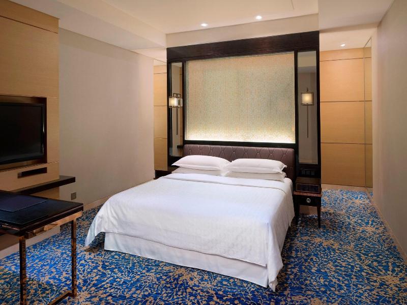 Room, 1 King Bed, City View