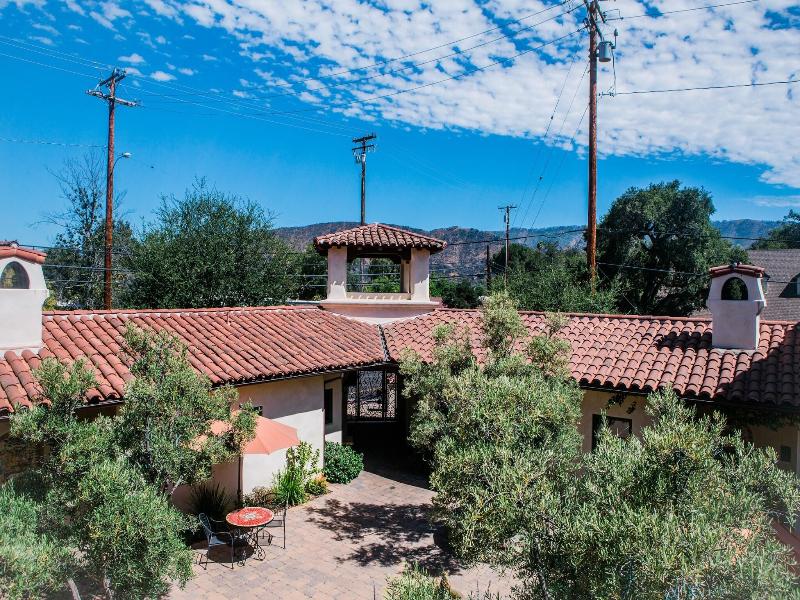Su Nido Inn image