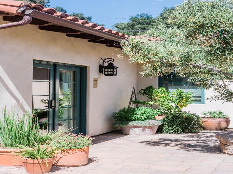 Su Nido Inn image