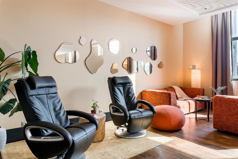 DoubleTree by Hilton Lyon Eurexpo image