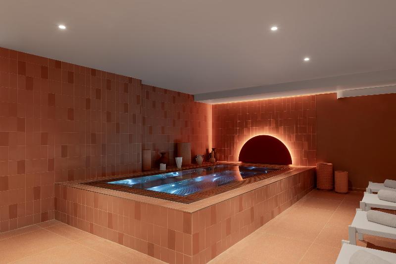 DoubleTree by Hilton Lyon Eurexpo image