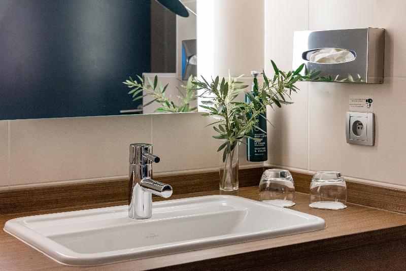 DoubleTree by Hilton Lyon Eurexpo image