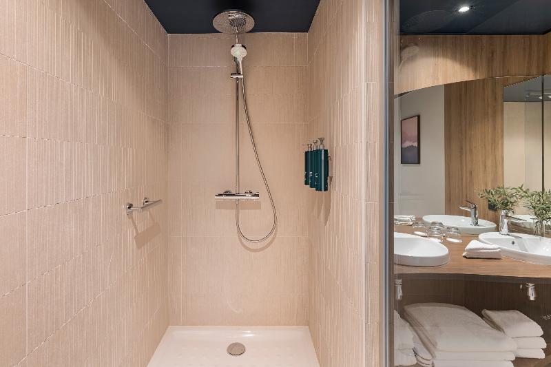DoubleTree by Hilton Lyon Eurexpo image