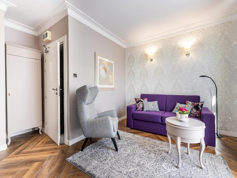 Villa Antonina image