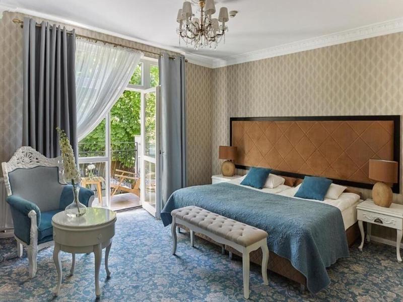 Villa Antonina image