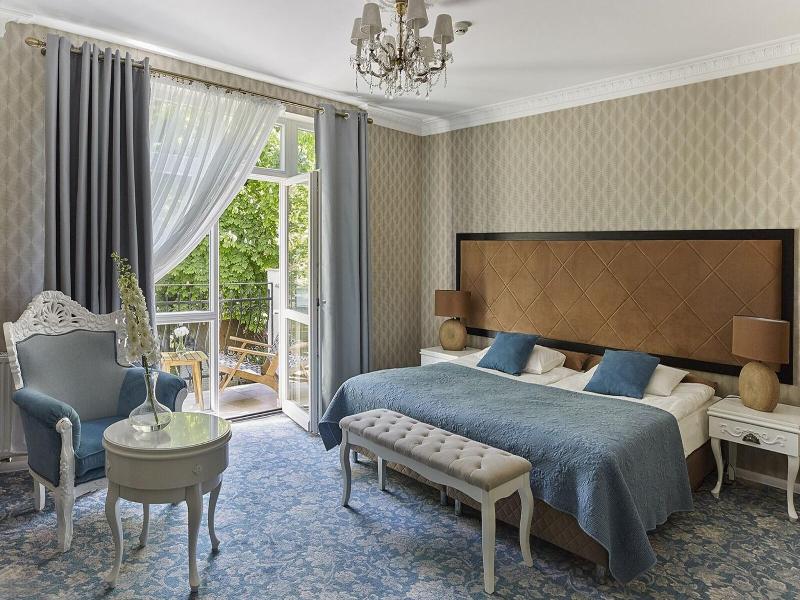 Villa Antonina image
