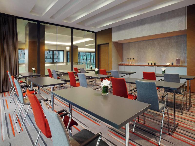 Sheraton Zurich Hotel image
