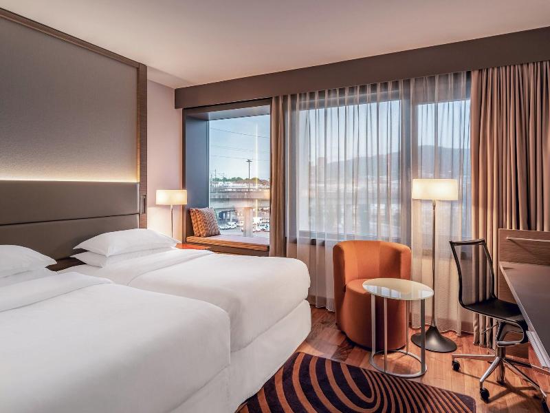 Sheraton Zurich Hotel image